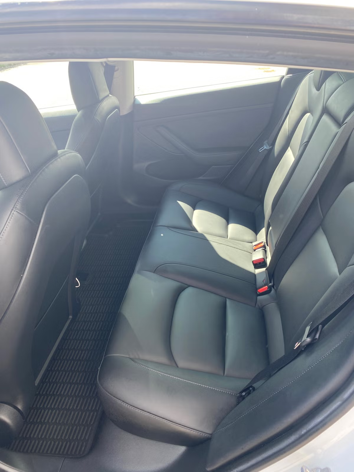 Tesla Model 3 SR+ 2021 13