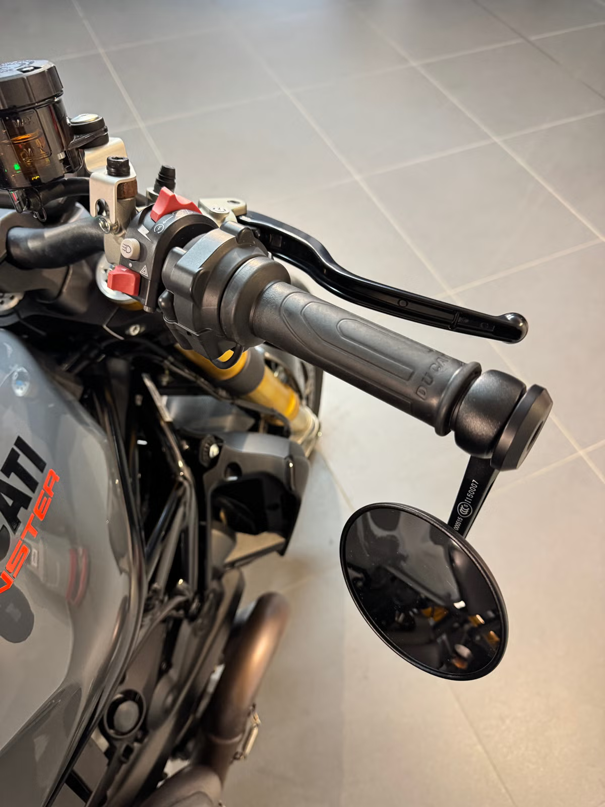 Ducati Monster 1200S 2017 10