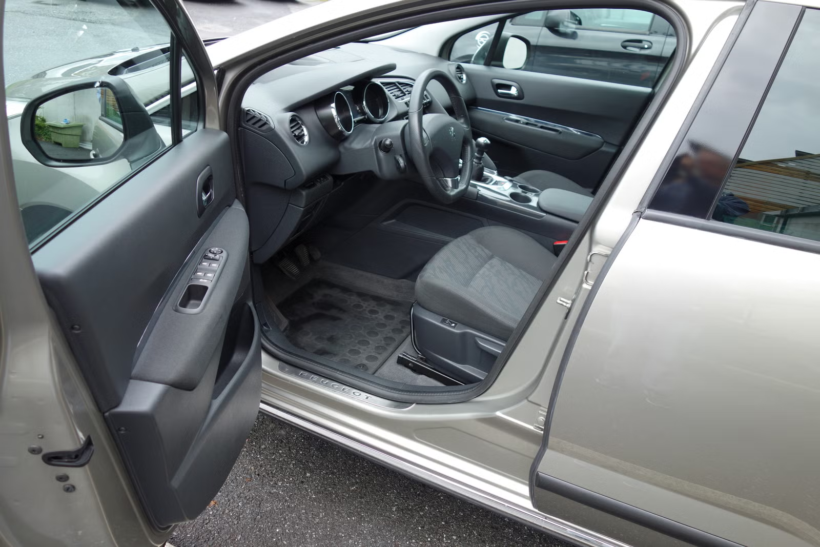 Peugeot 3008 2012 24