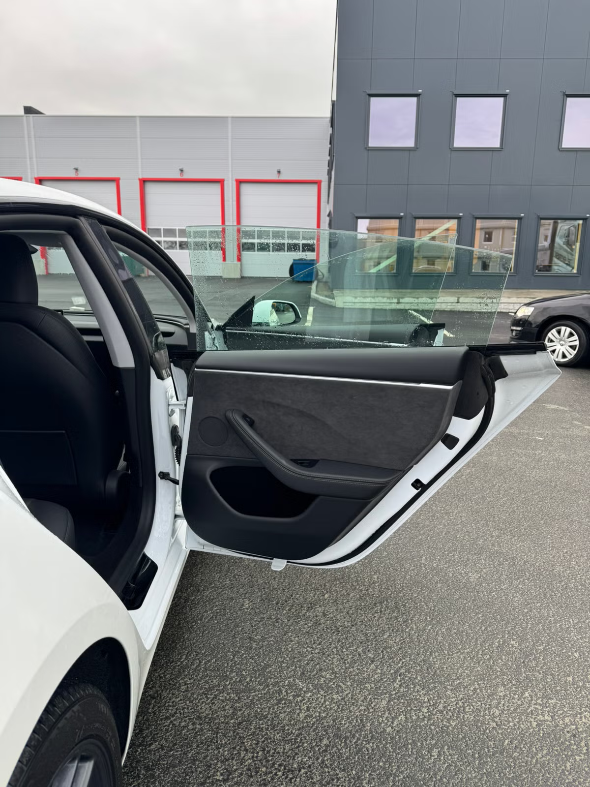 Tesla Model 3 2024 11