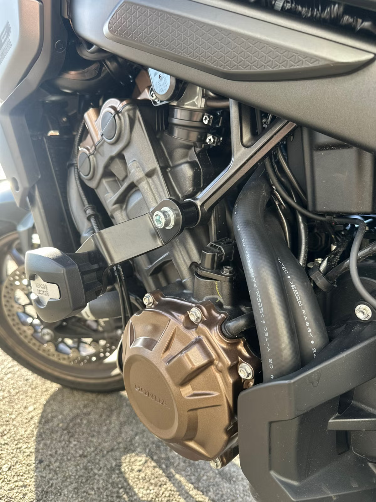 Honda CB 650 R 2025 31