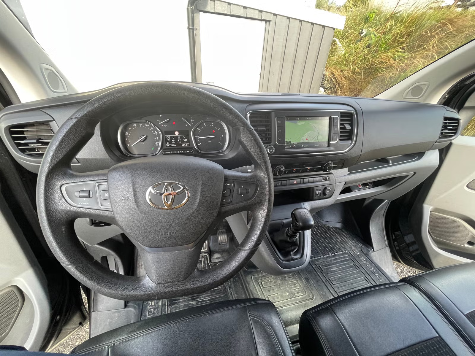 Toyota Proace 2017 19