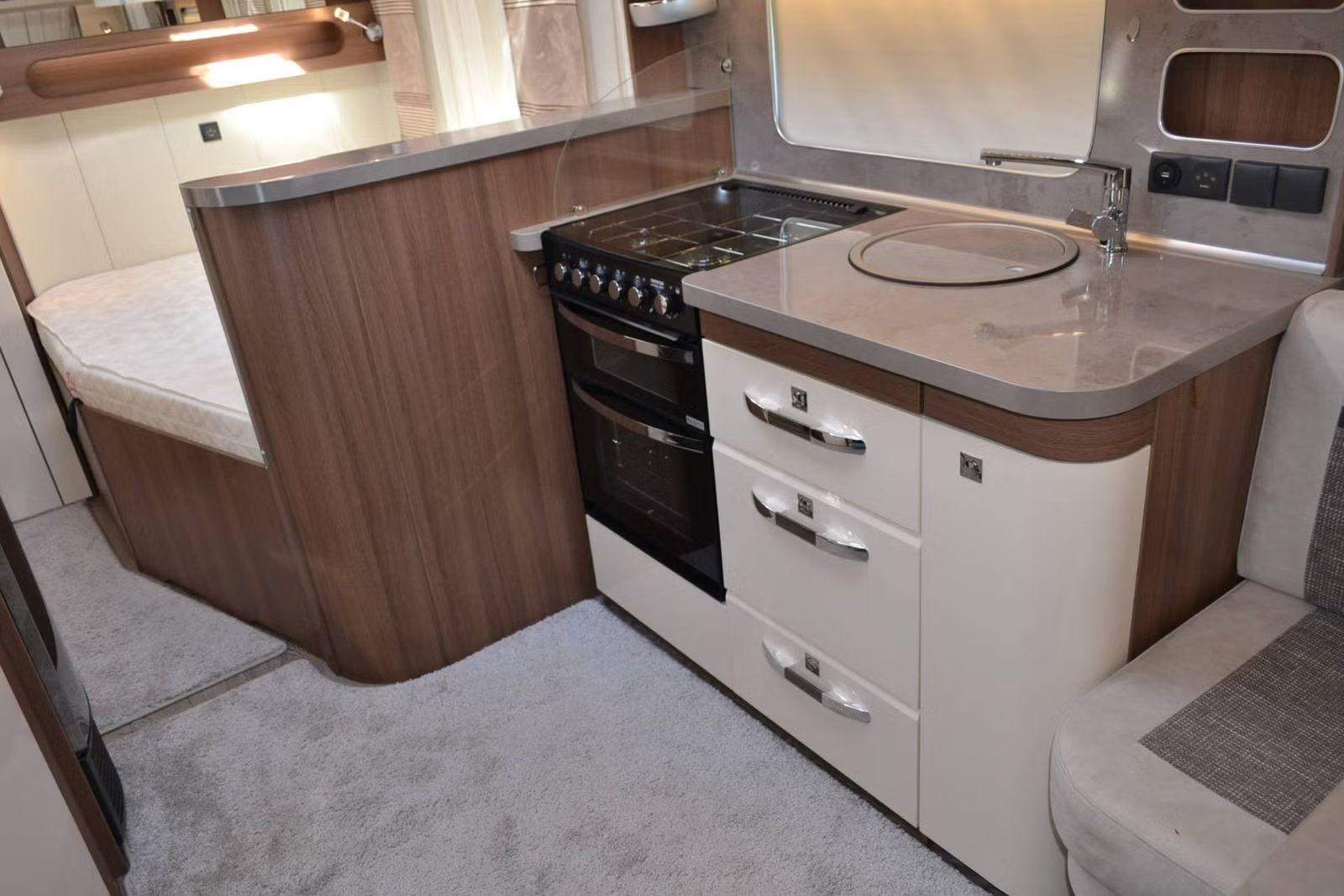 Hobby 720 KWFU Prestige 2020 24