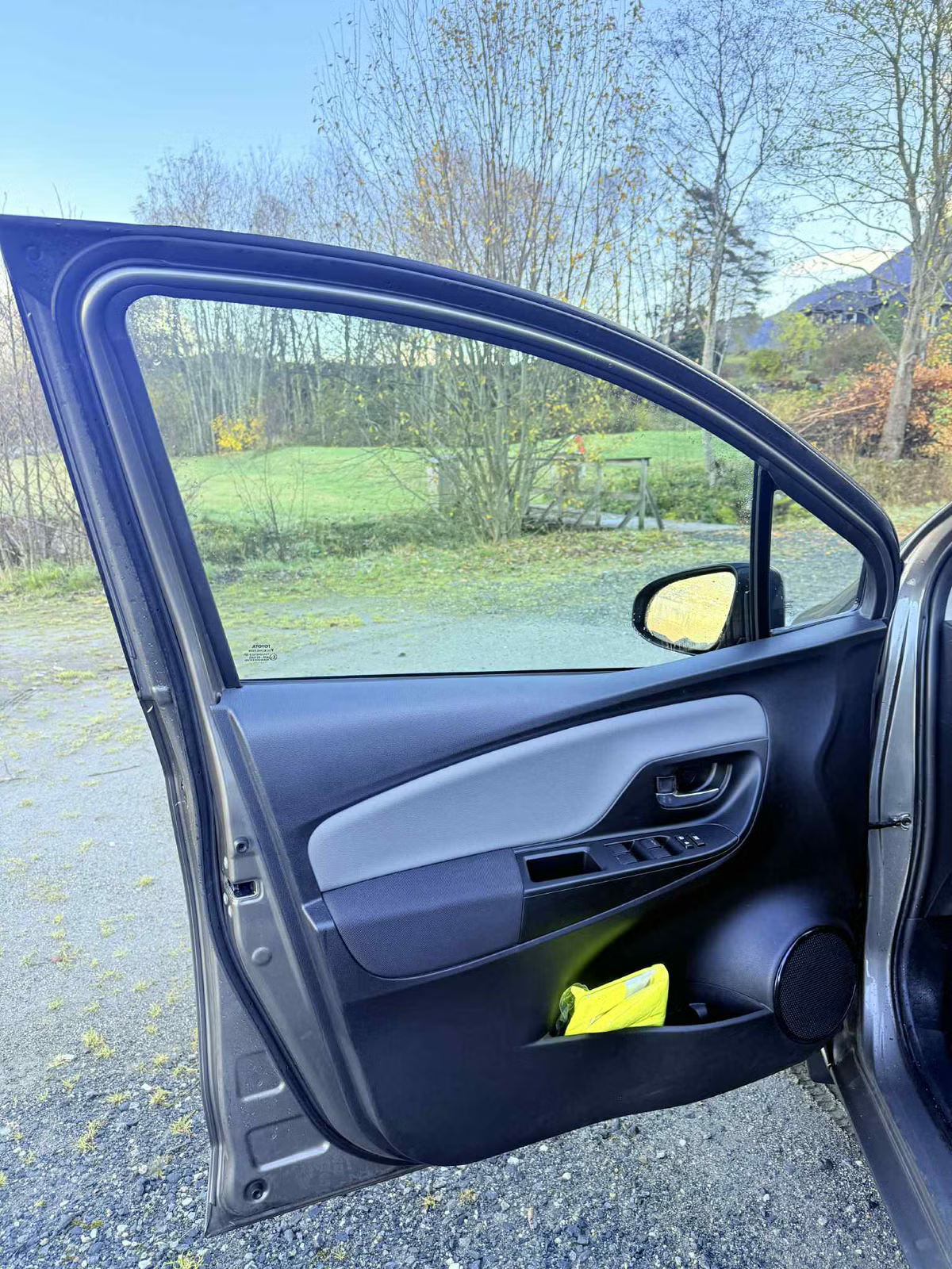 Toyota Yaris 2017 10