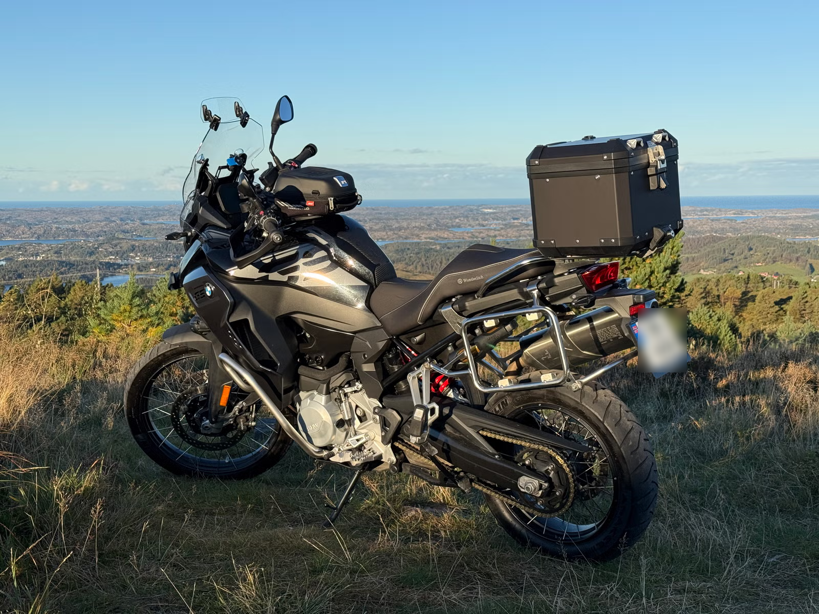 BMW F 850 GS Adventure Triple Black 2023 4