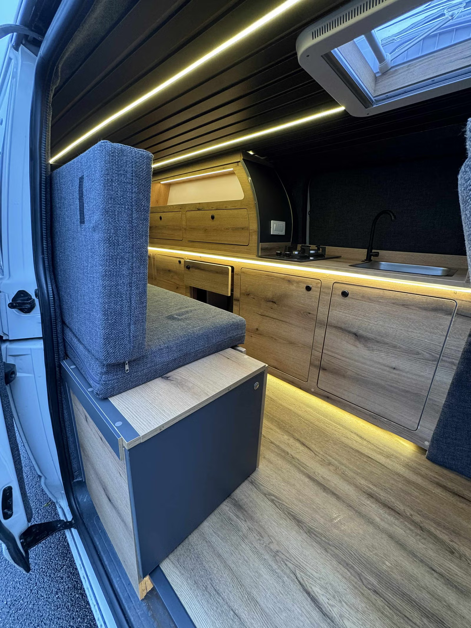 Volkswagen Transporter 2019 39