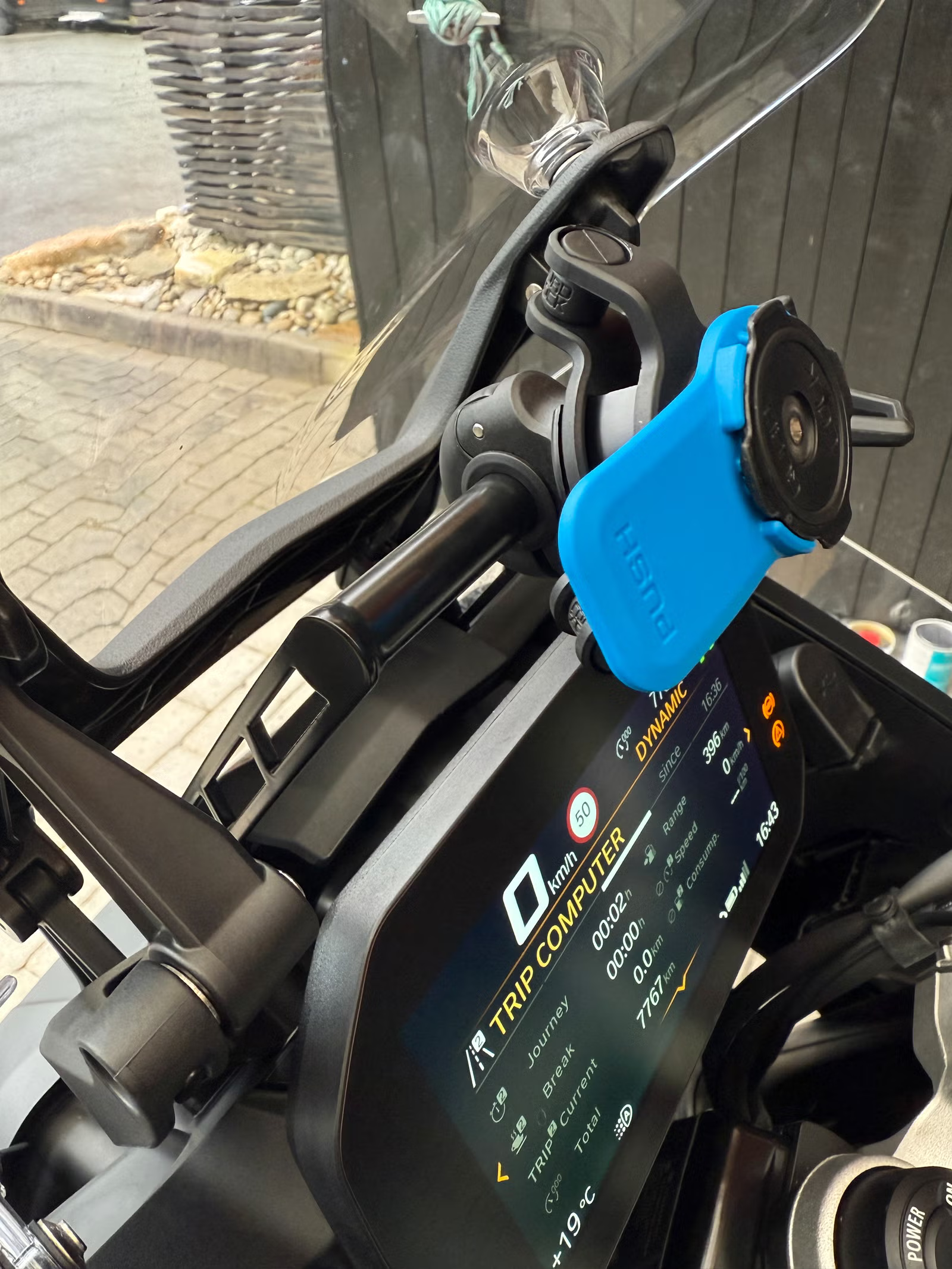 BMW F 850 GS Adventure Triple Black 2023 18