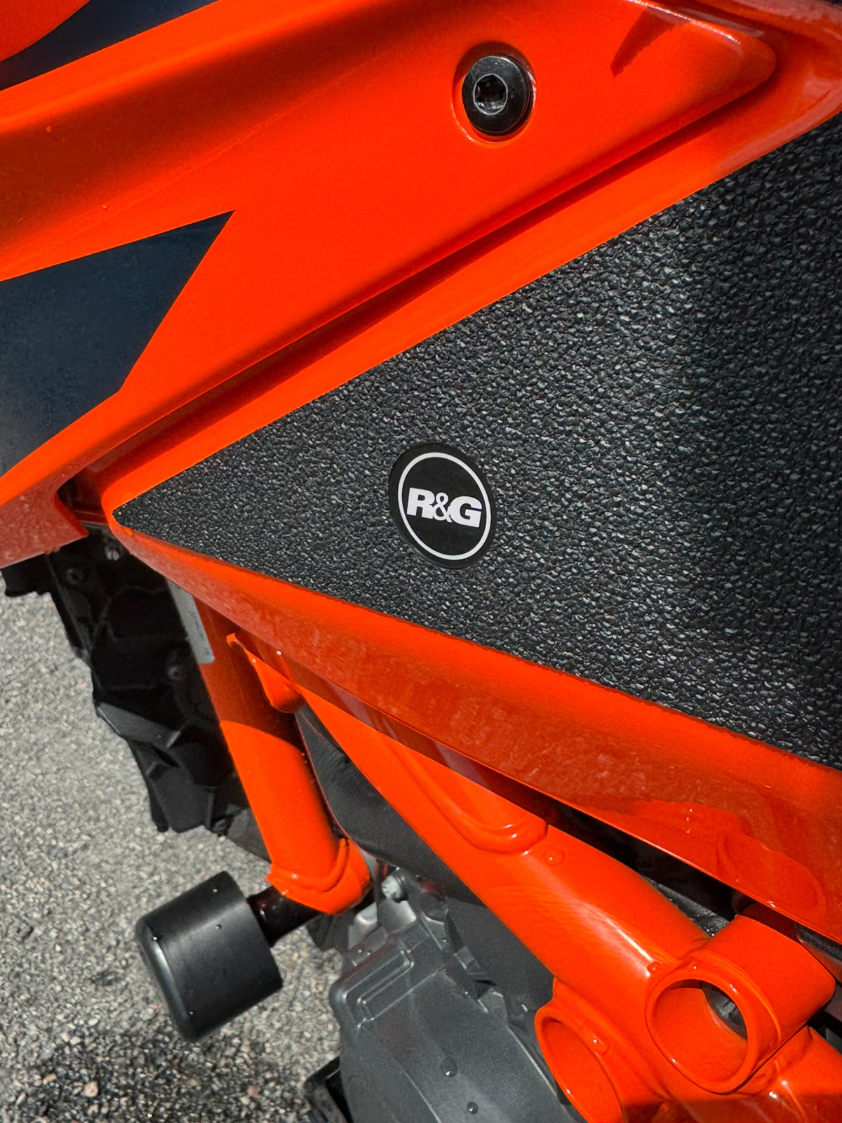 KTM 1290 Super Duke R 2020 17