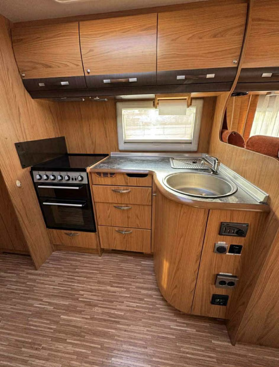 Burstner Elegance i 821 2008 21