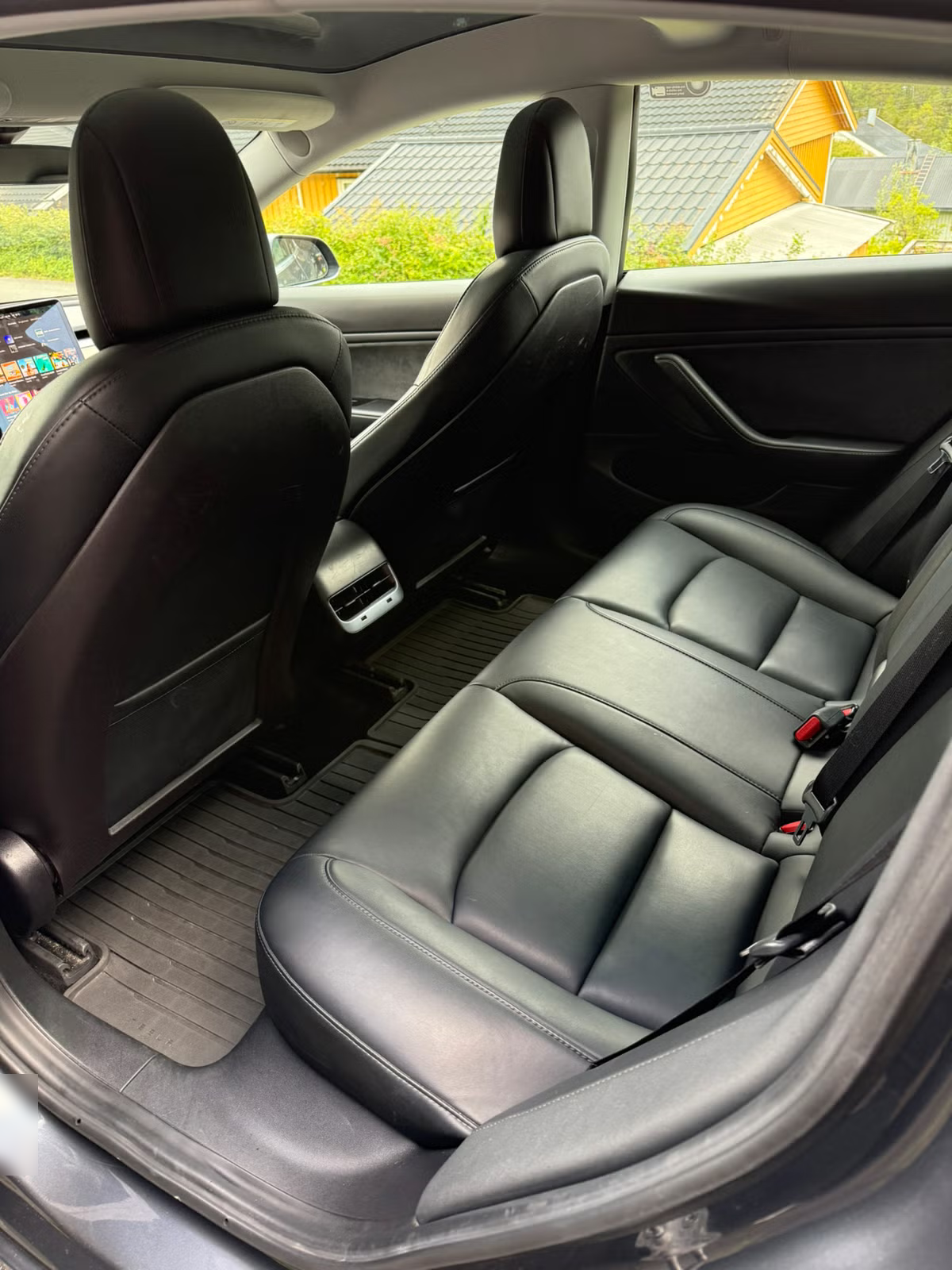 Tesla Model 3 2019 10