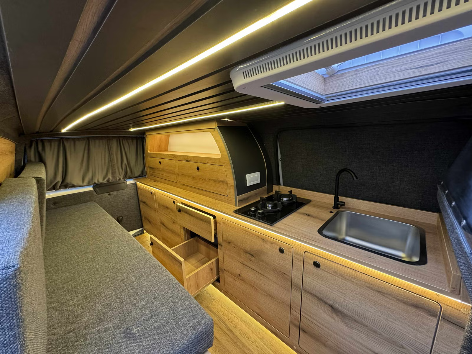 Volkswagen Transporter 2019 35