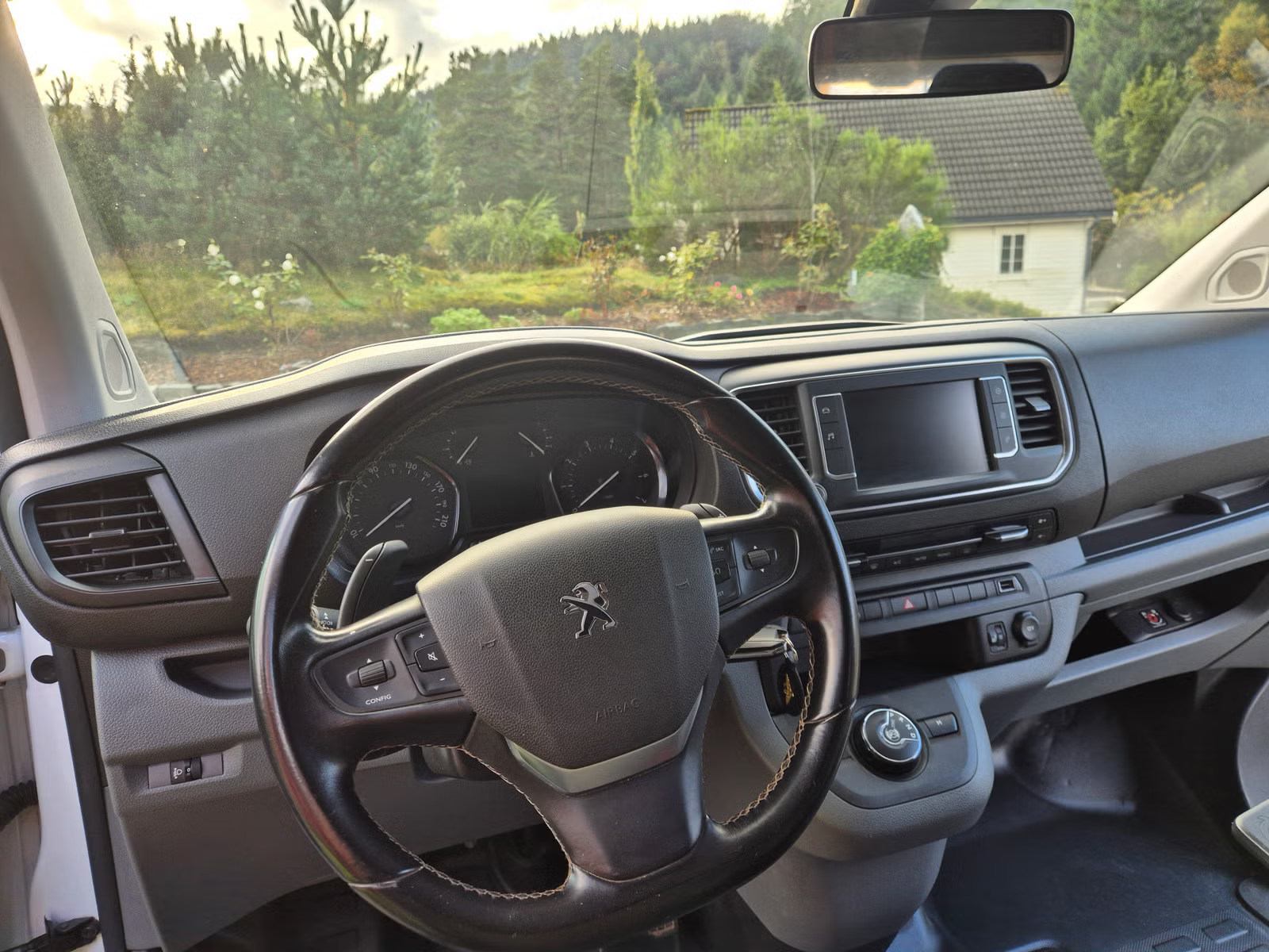 Peugeot Expert Traveller 2020 7