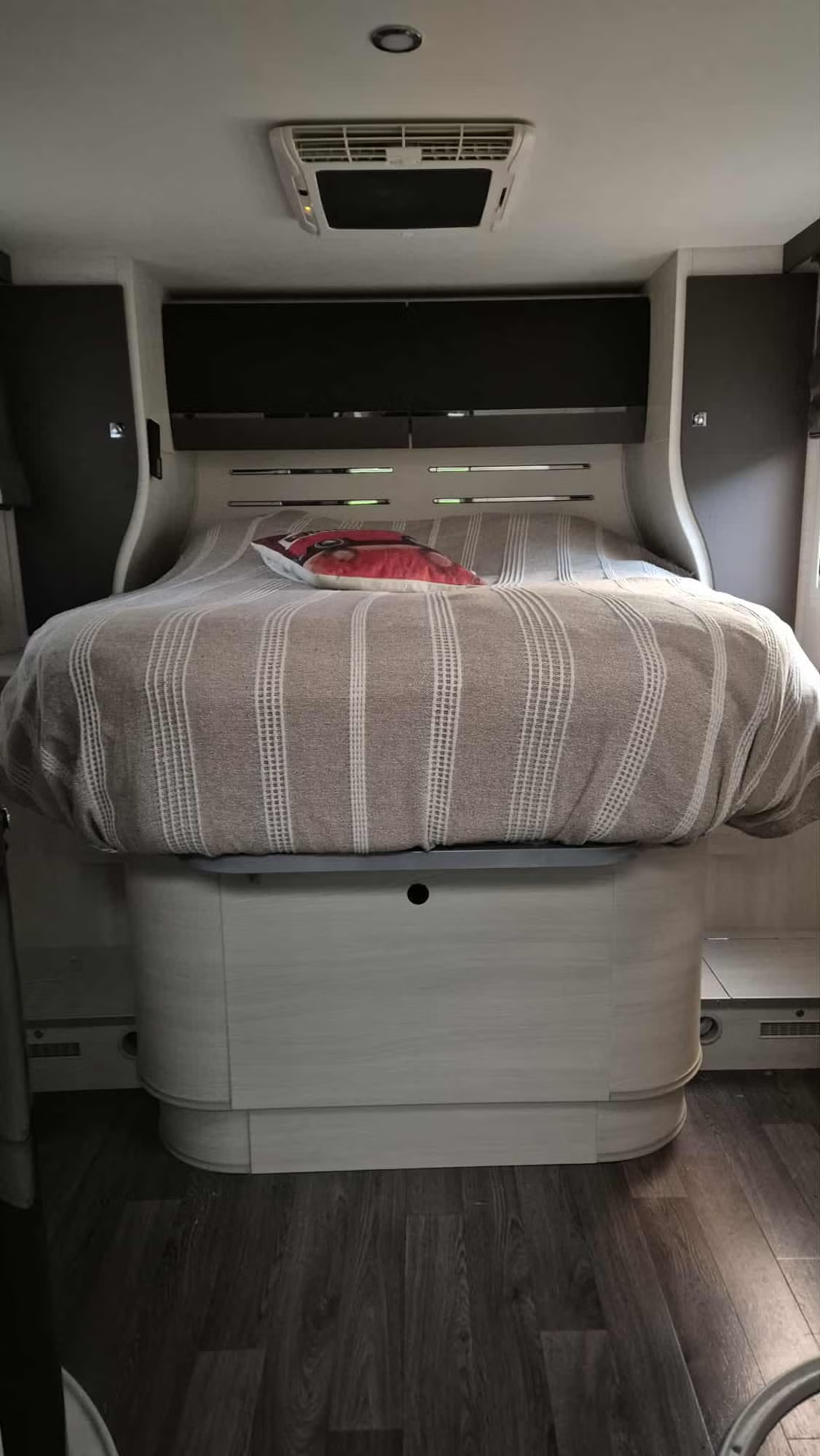 Challenger Sirius 3078 XLB 2018 25