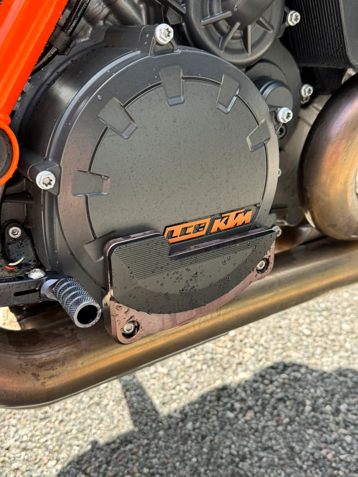 KTM 1290 Super Duke R 2020 32