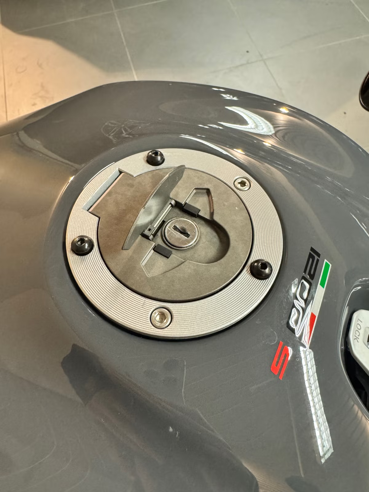 Ducati Monster 1200S 2017 15