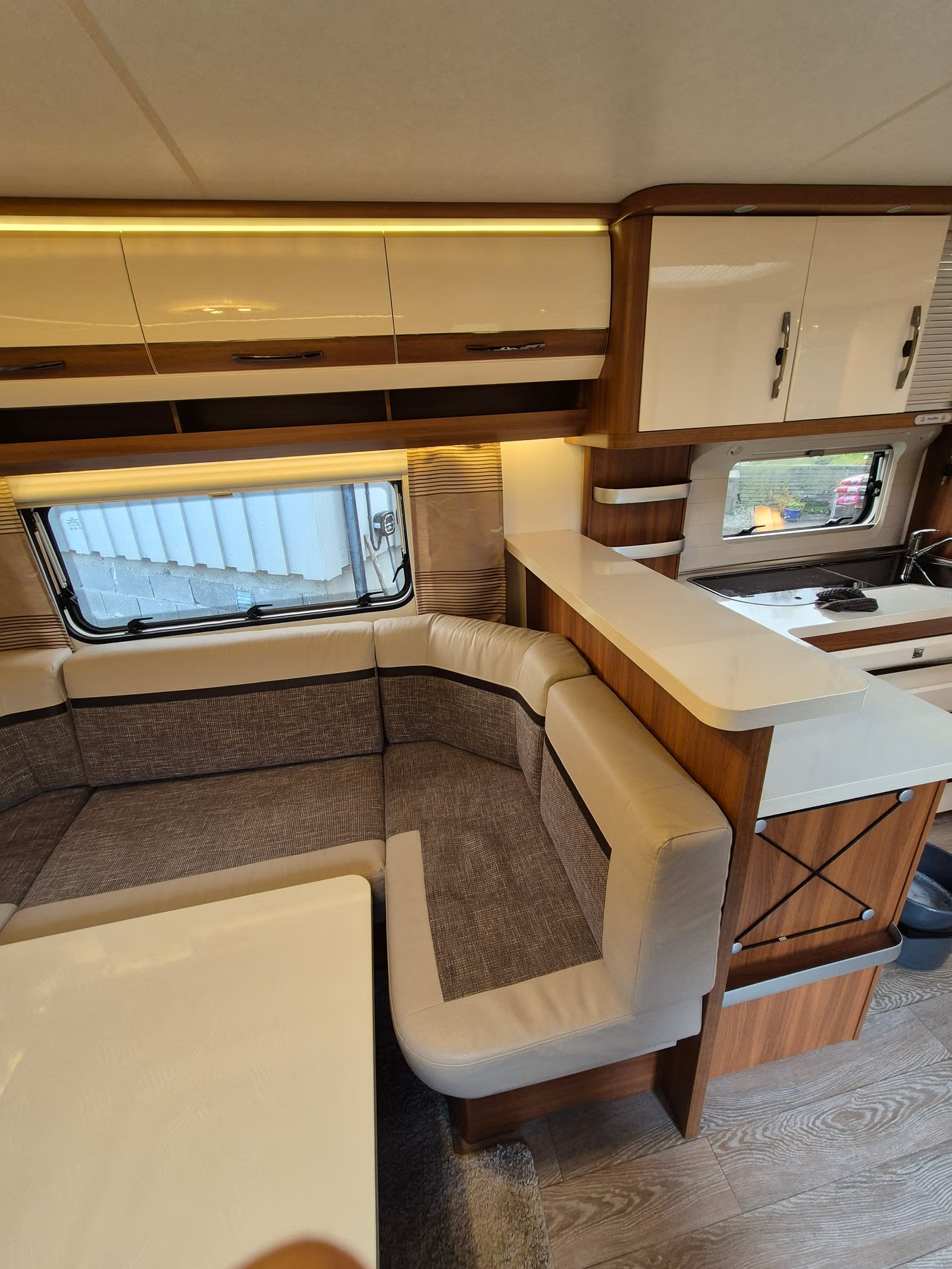 Hobby 560 CFe 2016 2