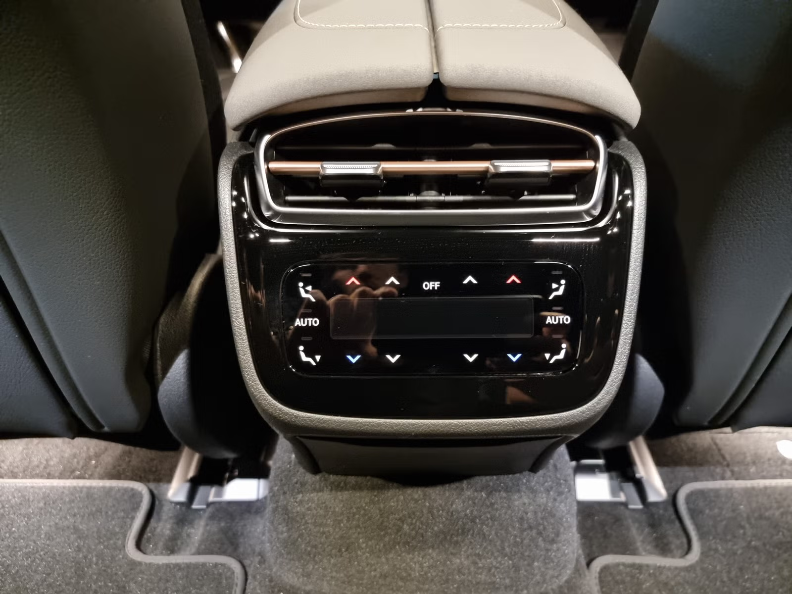 Mercedes-Benz EQS 2023 6