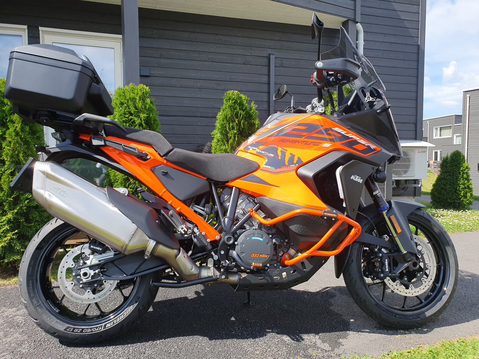 KTM 1290 Super Adventure S 2024 5
