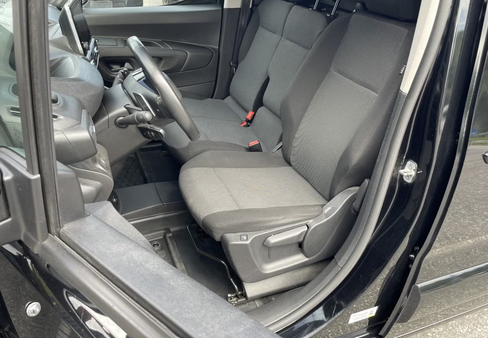 Peugeot Partner 2021 11