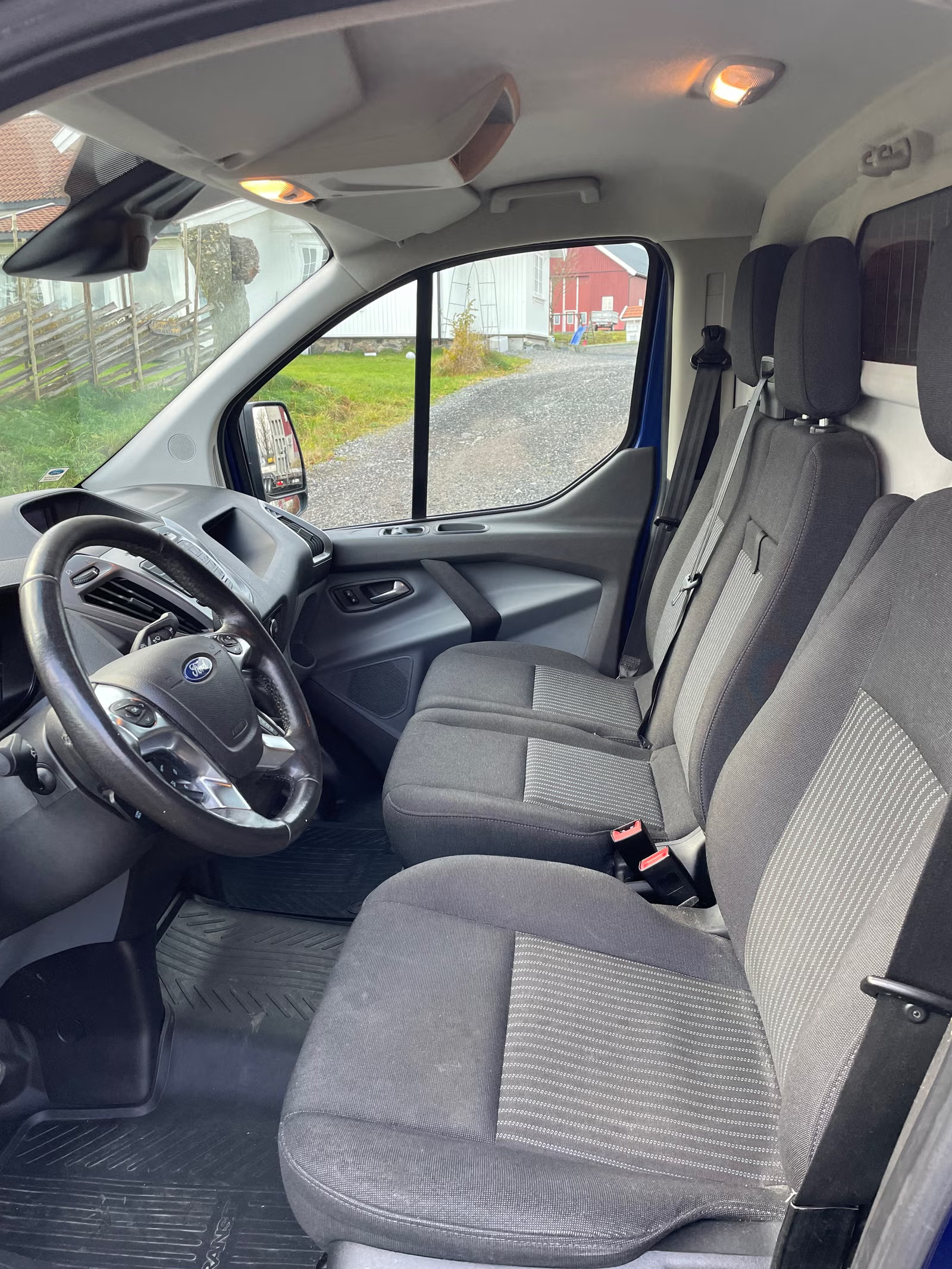 Ford Transit Custom 2017 13