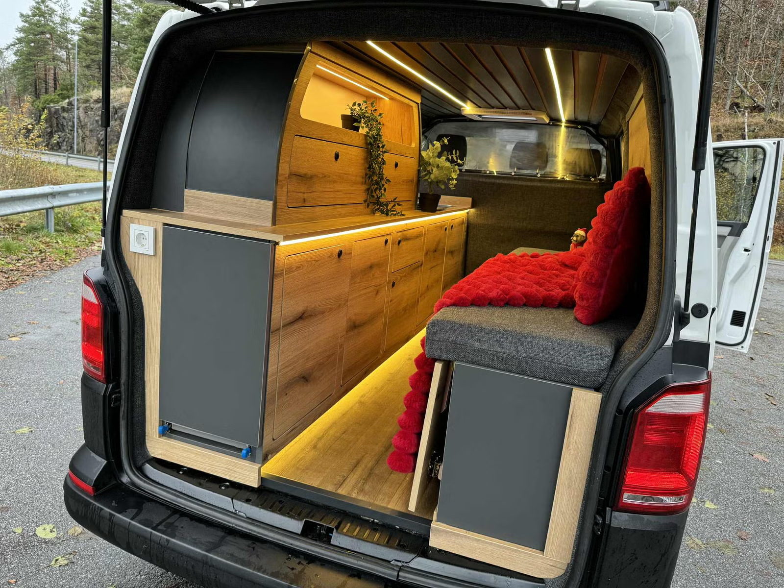 Volkswagen Transporter 2019 14