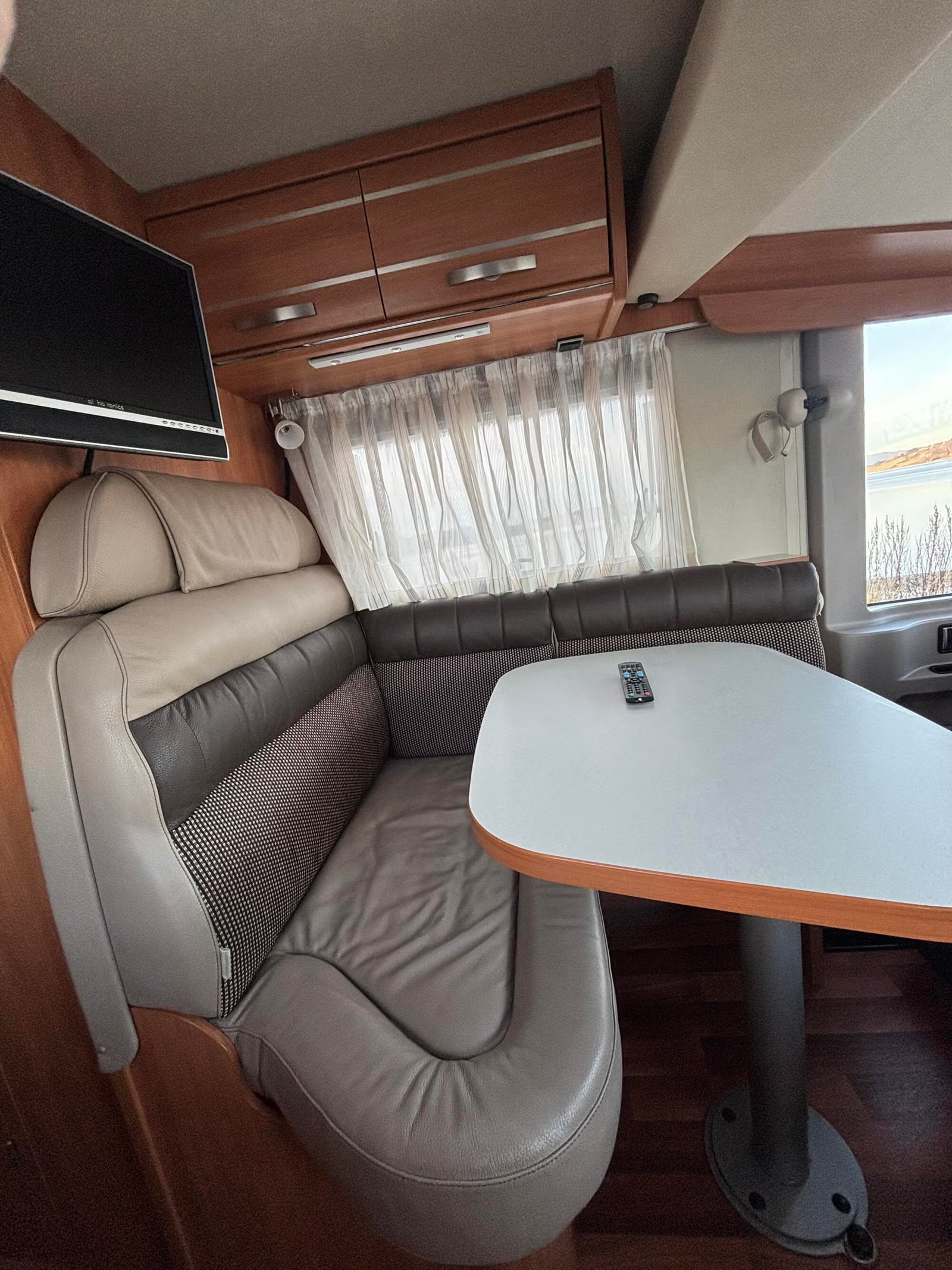 Hymer Exsis 588 2014 17