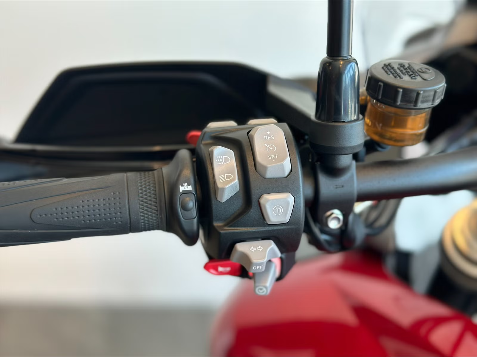 Triumph Tiger 1200 GT PRO 2024 8