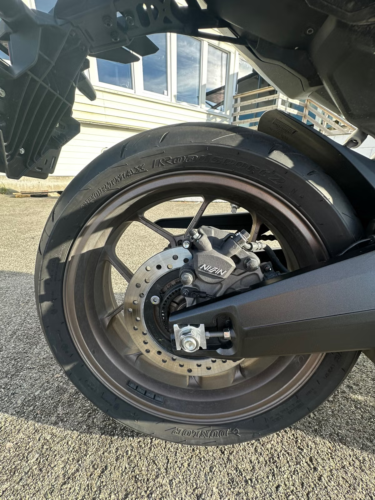 Honda CB 650 R 2025 38