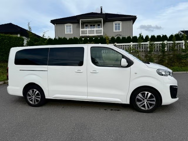 Peugeot Traveller Long 2019 5