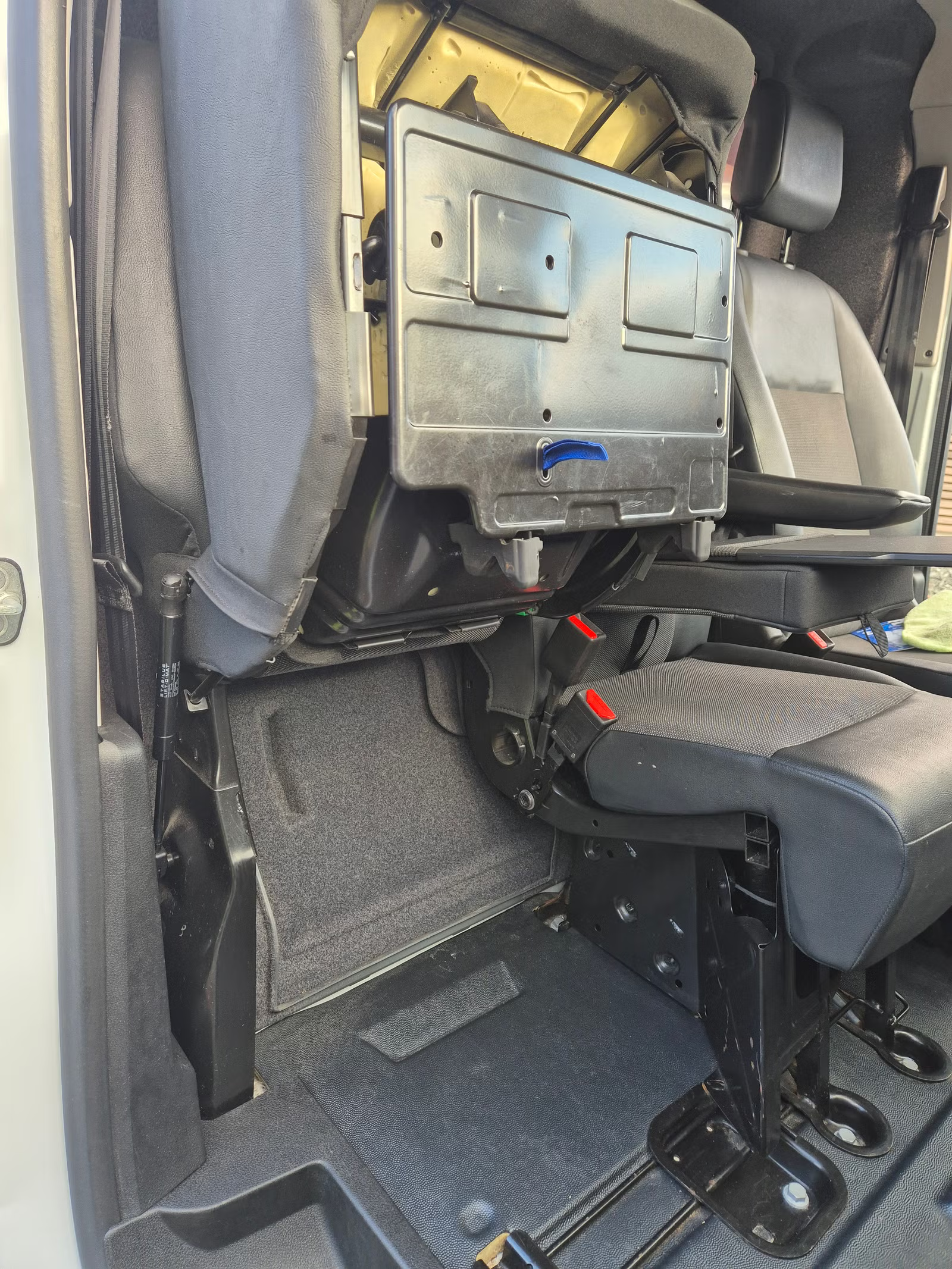 Peugeot Expert Traveller 2020 17