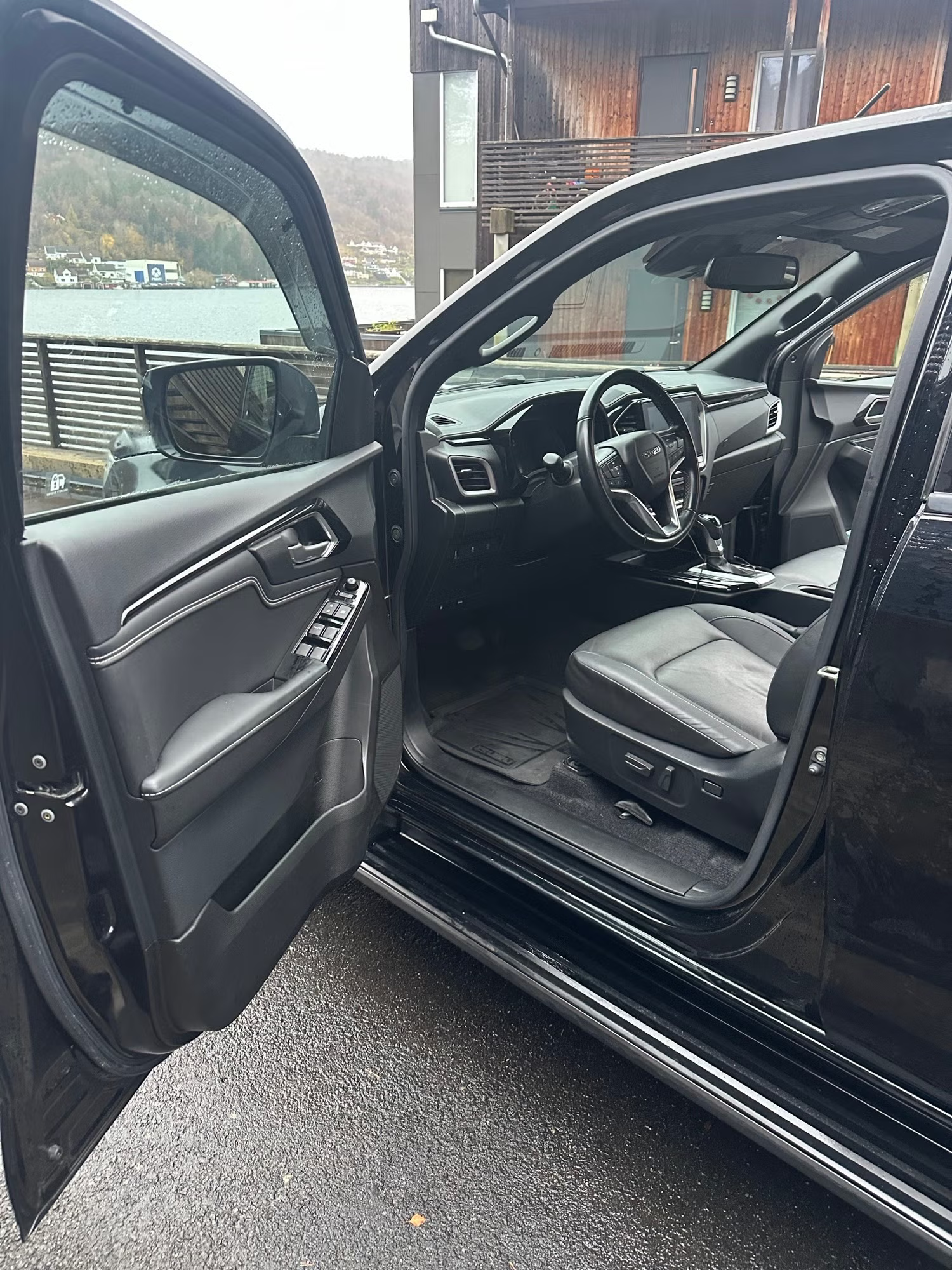 Suzuki D-max 2022 13