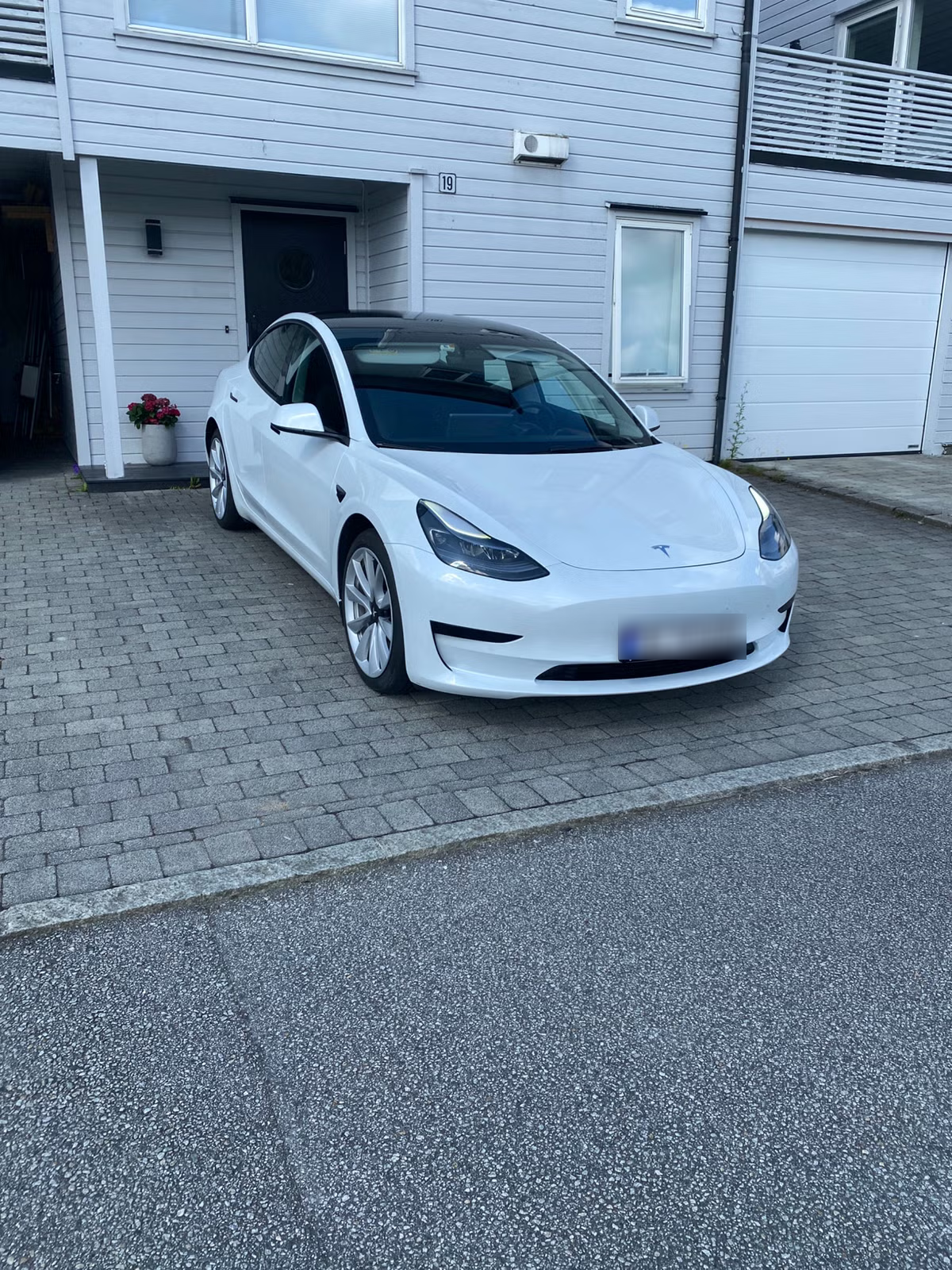 Tesla Model 3 SR+ 2021 12