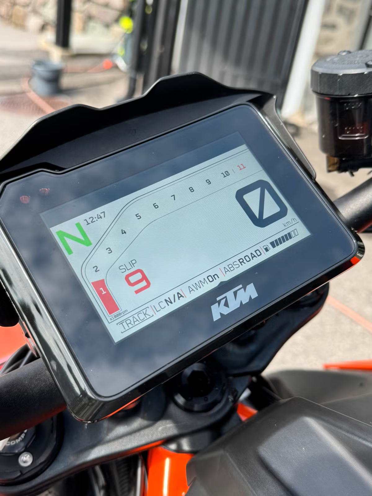 KTM 1290 Super Duke R 2020 29