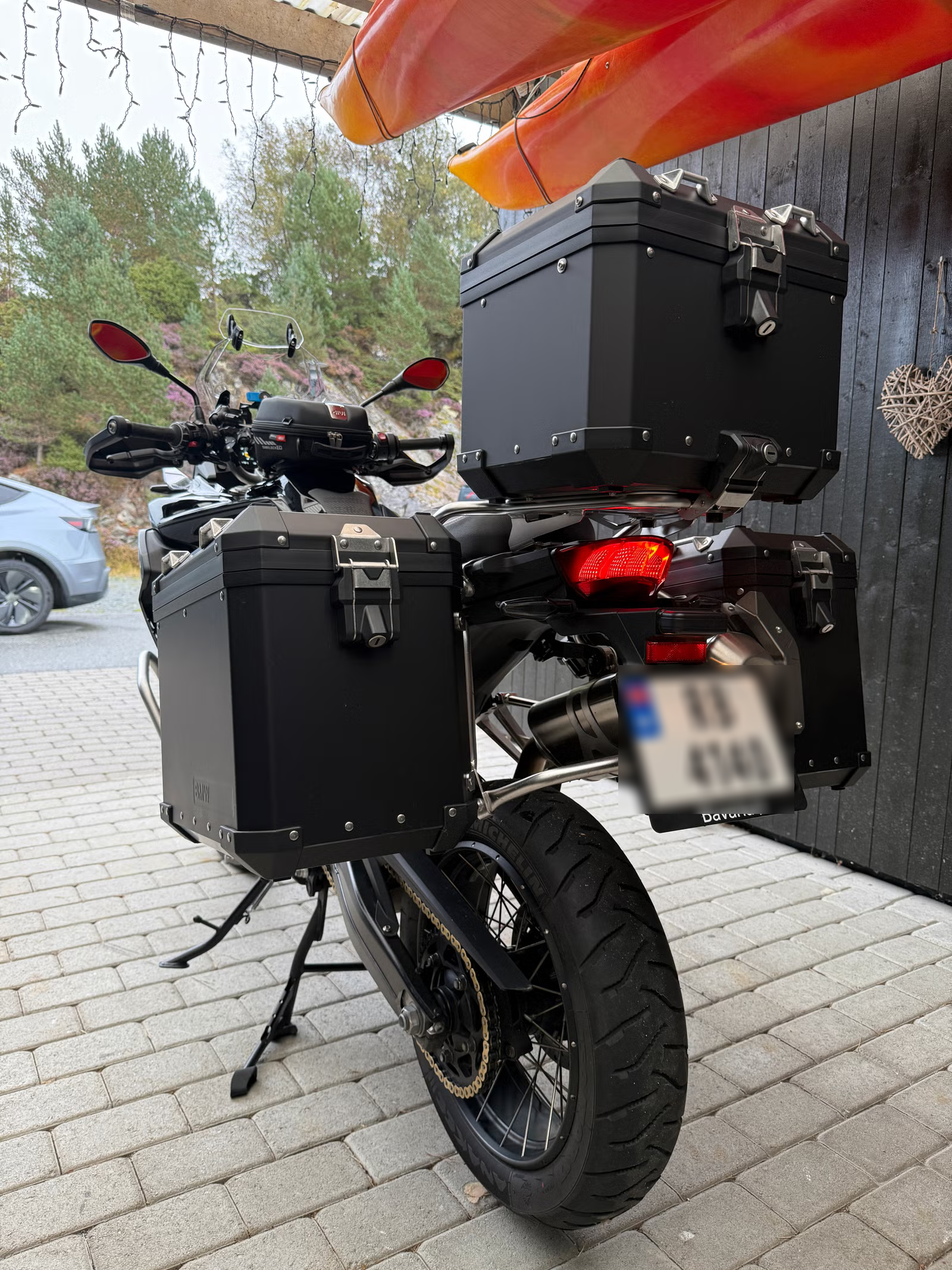 BMW F 850 GS Adventure Triple Black 2023 10