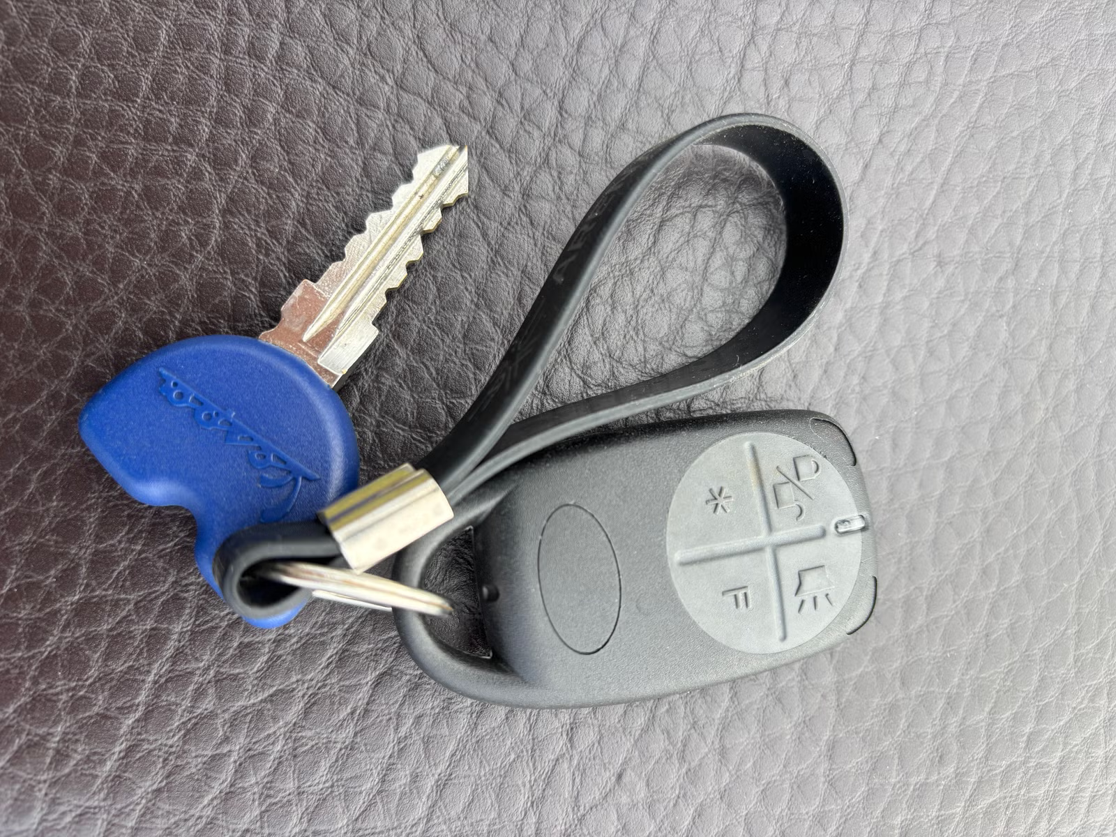 Vespa GTS 300 Touring HPE 2021 6