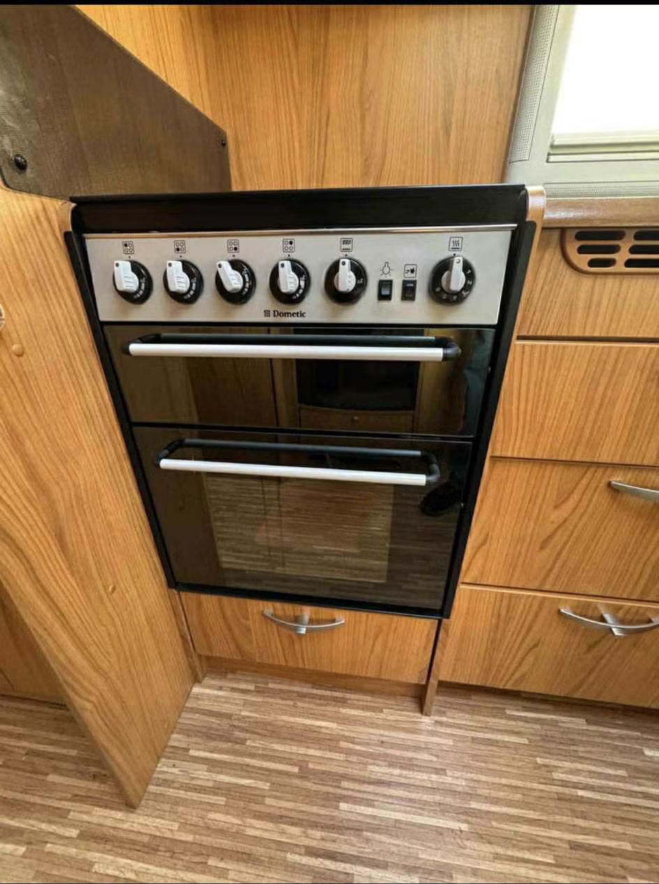 Burstner Elegance i 821 2008 9