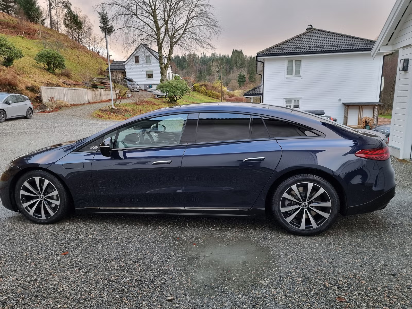 Mercedes-Benz EQS 2023 10