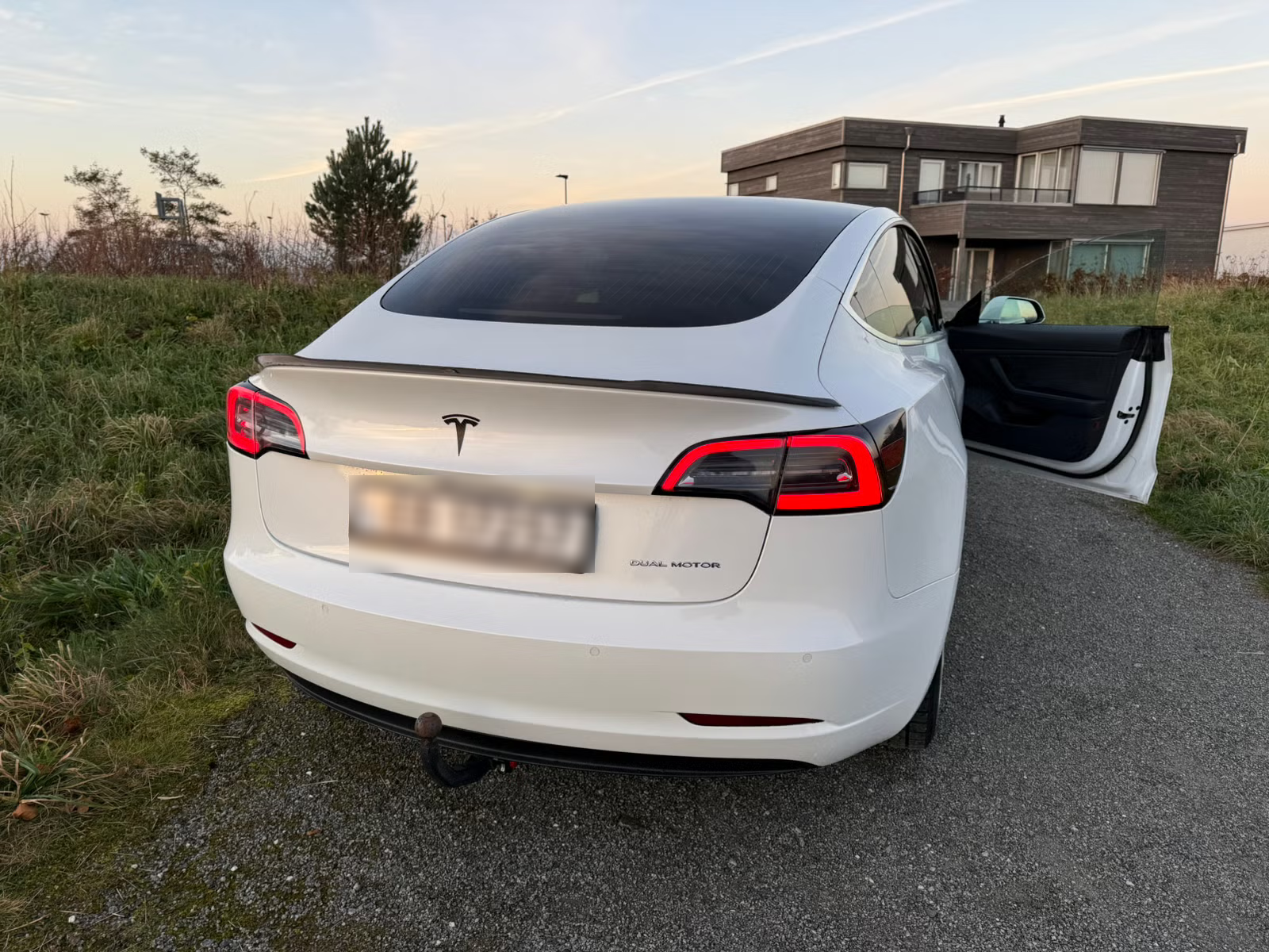 Tesla Model 3 Long Range AWD 2019 18