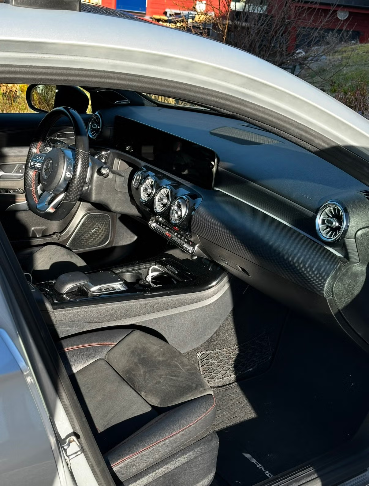 Mercedes-Benz A200 Sedan (AMG) 2019 26