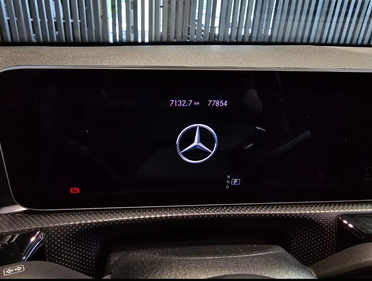 Mercedes-Benz A200 Sedan (AMG) 2019 18