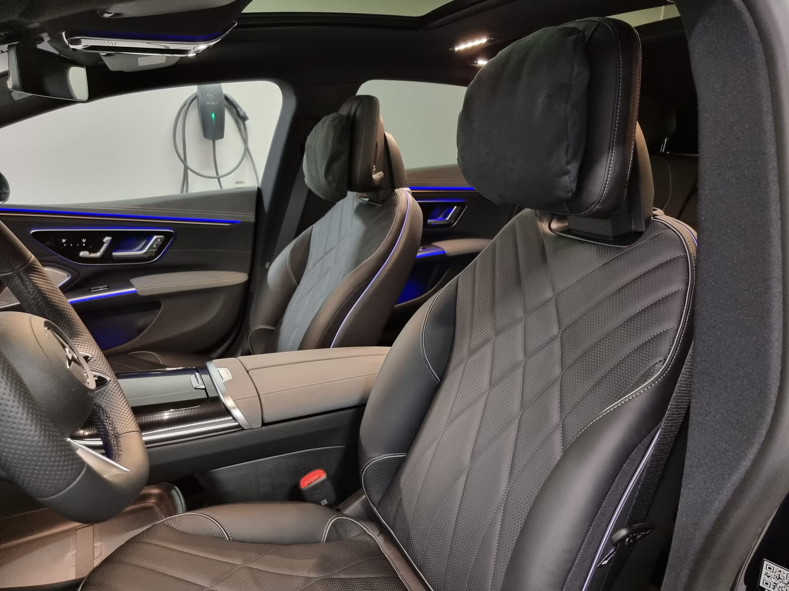 Mercedes-Benz EQS 2023 26