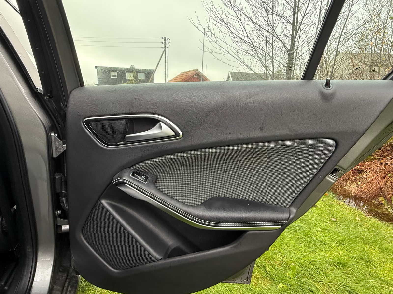 Mercedes-Benz A160 2016 13