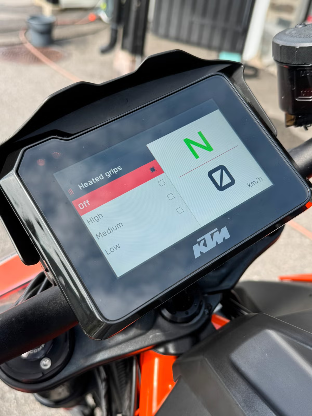 KTM 1290 Super Duke R 2020 24