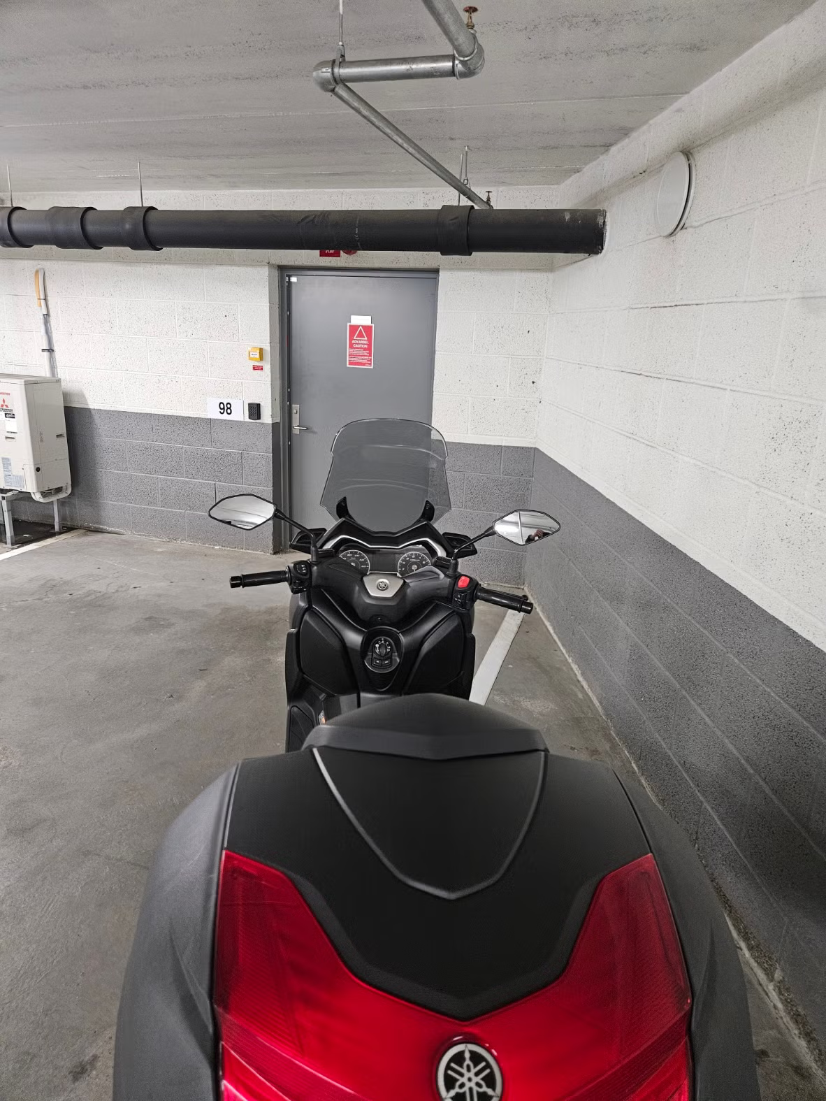 Yamaha X-Max 300 2020 7