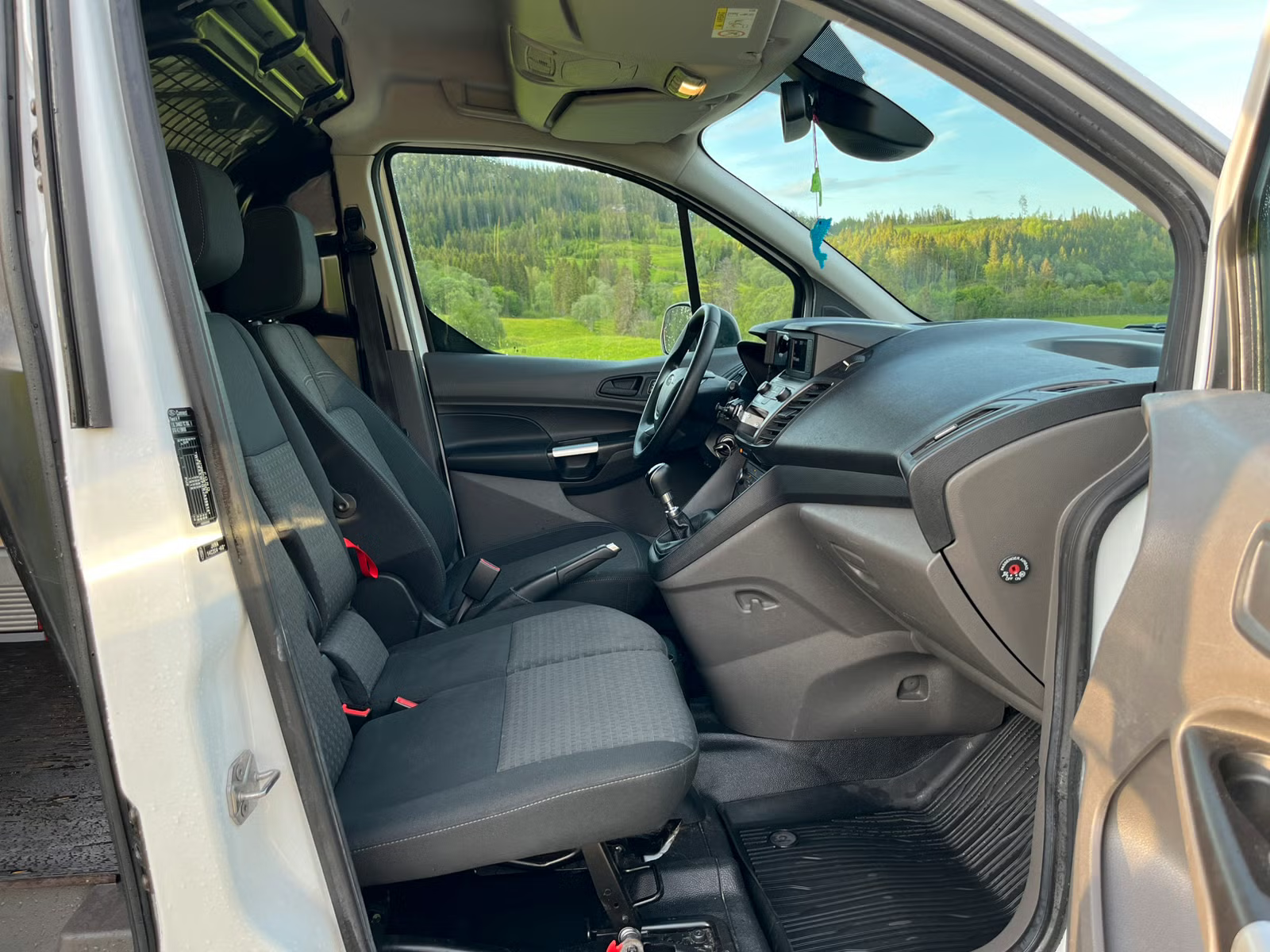 Ford Transit Connect 2019 24