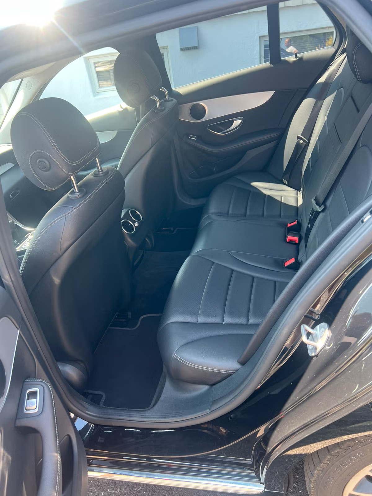 Mercedes-Benz C350e 2016 13