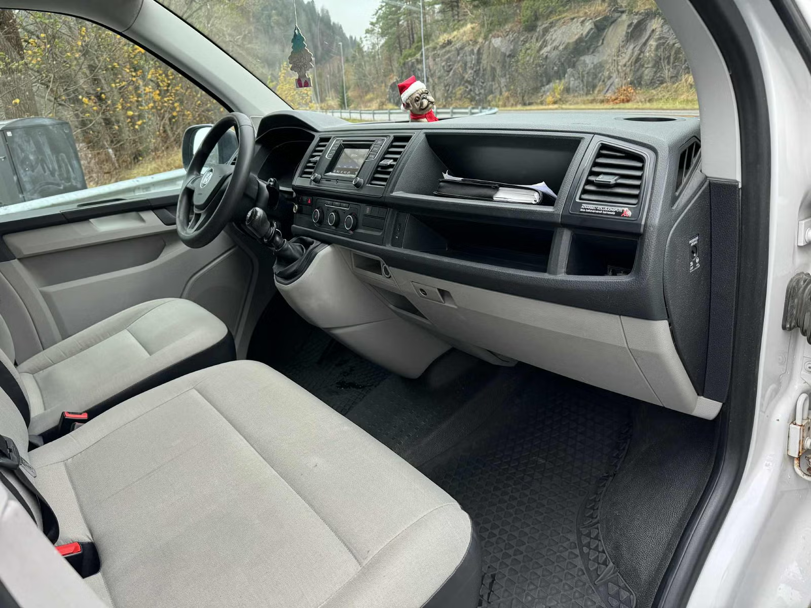 Volkswagen Transporter 2019 11