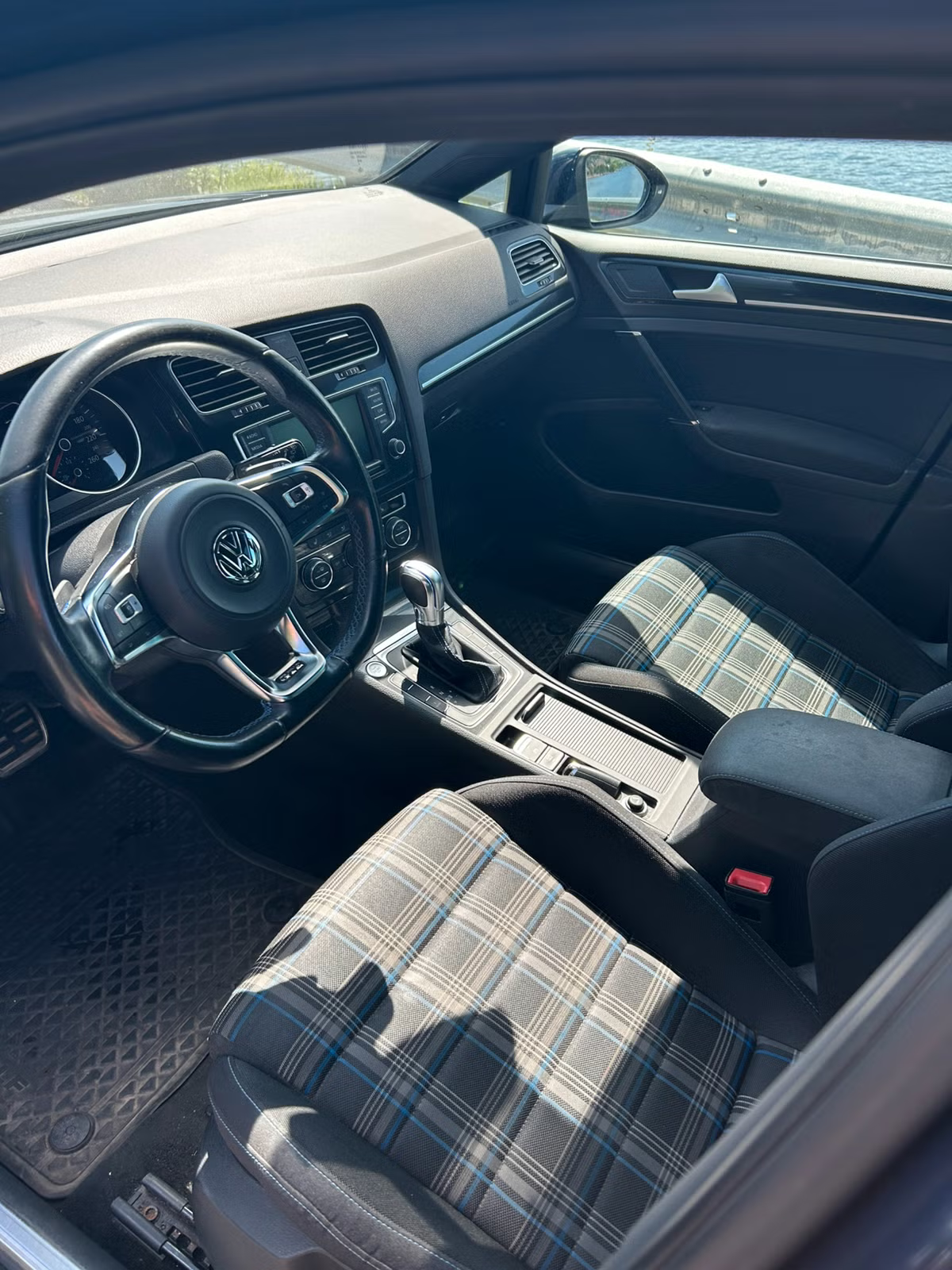 Volkswagen Golf GTE 2016 5