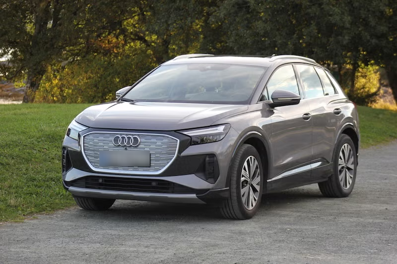 Audi Q4 e-tron 50 quattro Business plus 2022 4