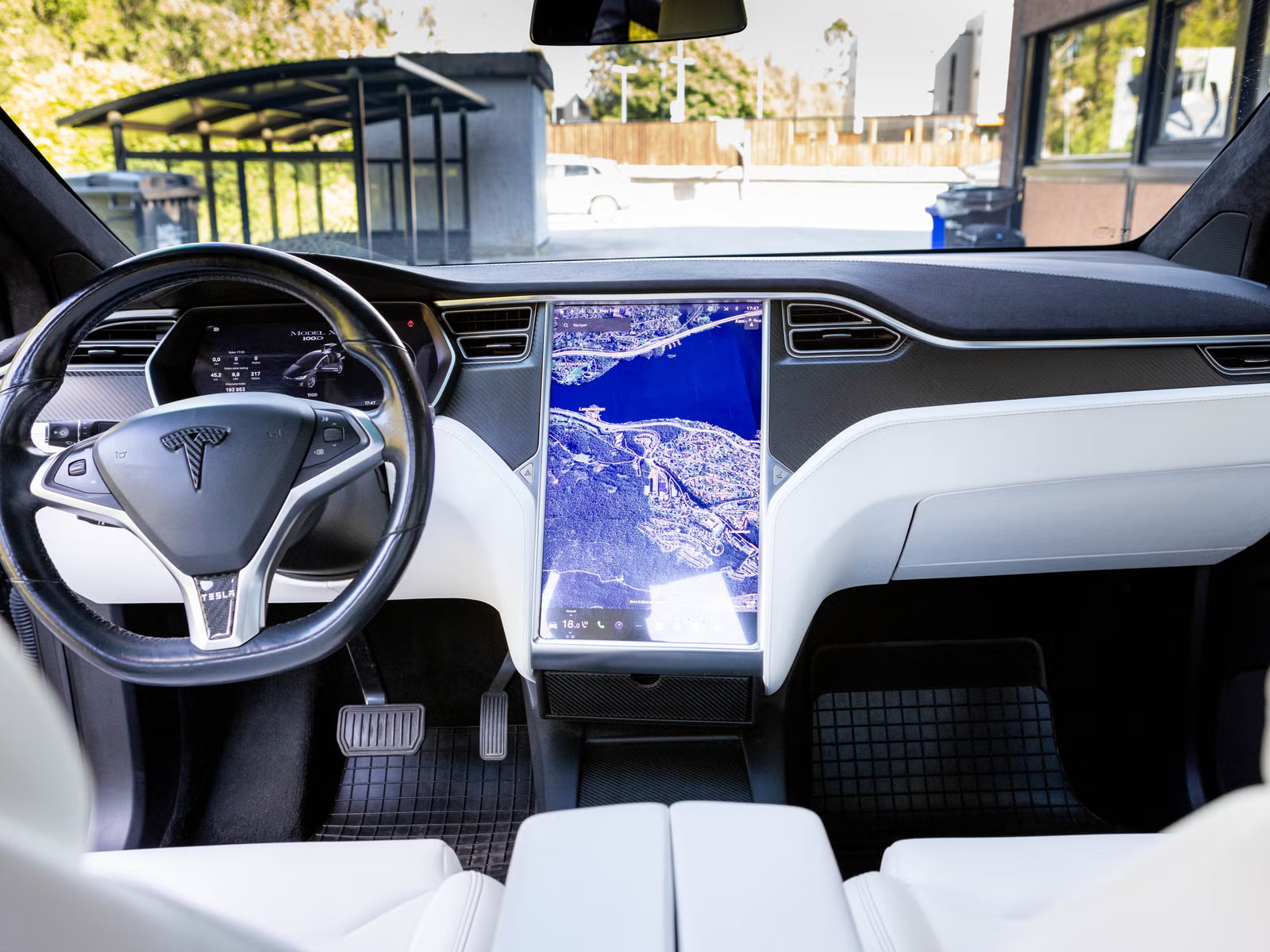 Tesla Model X 100D 2017 14